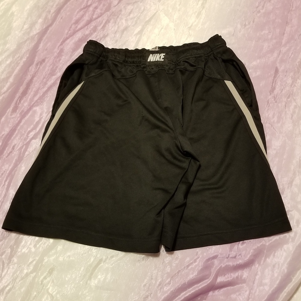 Nike Shorts Mens Medium